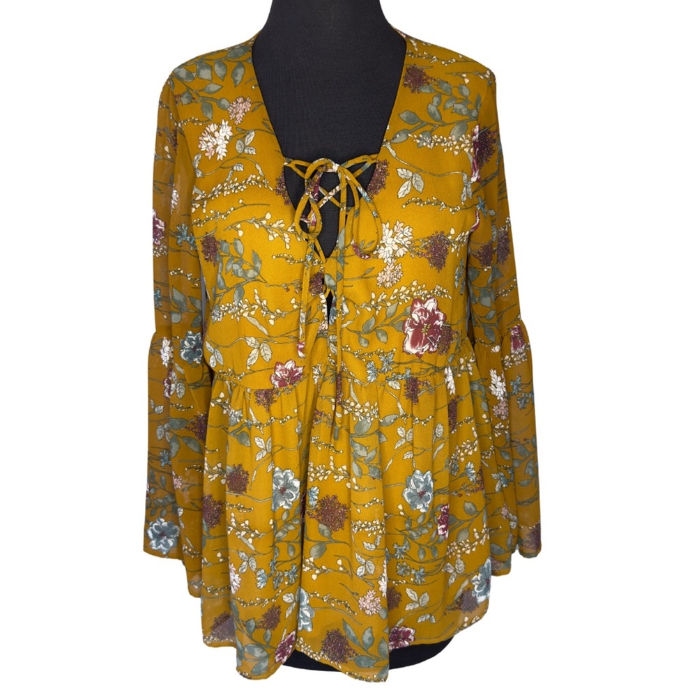 By Together Bell Sleeve Floral Top | Medium